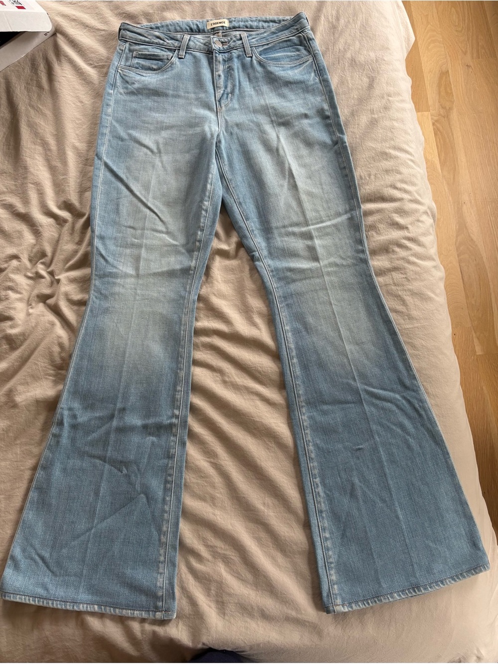 L'AGENCE Light Blue Flare Jeans - size 28